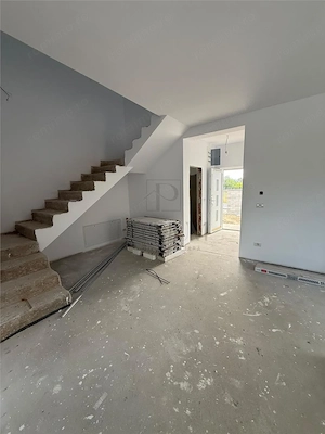 DUPLEX CU GARAJ, TEREN GENEROS  #536;I 4 DORMITOARE - imagine 5