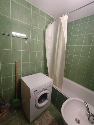 Dau in chirie garsoniera pe termen lung, in Cluj-Napoca, Manastur, strada Bucegi nr. 11, la 380 EURO - imagine 9