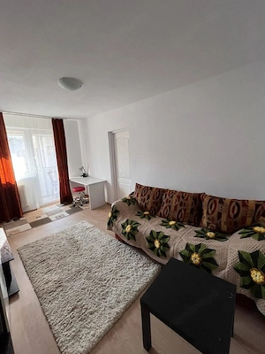 Inchiriez apartament 2 camere Aproape de spitalul Judetean - imagine 3