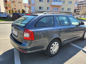 Skoda Octavia 1.6 TDI Automata DSG 7 - imagine 4