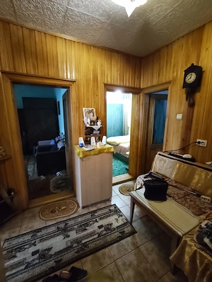 Vând apartament Reșița