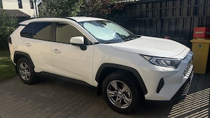 Proprietar vand Toyota RAV4, 2024 - imagine 5