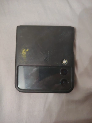 Samsung Galaxy Z Flip3