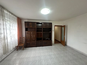 Agentia imobiliara VIGAFON vinde apartament 3 camere Malu Rosu - imagine 2