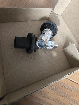 Set 2 becuri LED PWY24W / PW24W - Semnalizare față (Skoda Octavia 3, etc.) - imagine 2