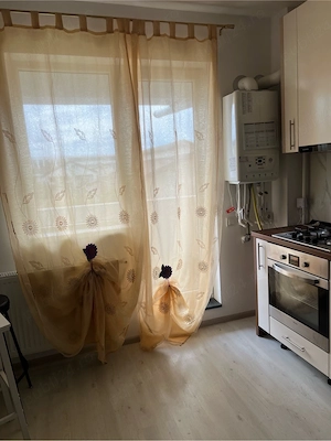 Închiriez apartament 2 camere - imagine 7