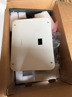 Invertor hibrid trifazat songrow