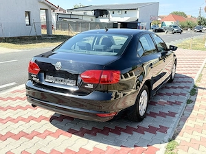 Vw Jetta 1.6 diesel,105 cp,Euro 5,Km reali,Recent adus - imagine 3
