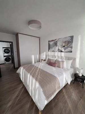 Inchiriez apartament central. Parcare subterana inclusa - imagine 5