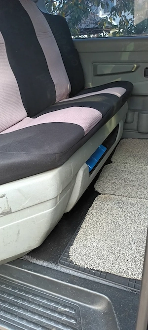  Vând VW T5 Mixt (2004)   5 Locuri + Marfă | Impozit Mic de Utilitară  - imagine 6