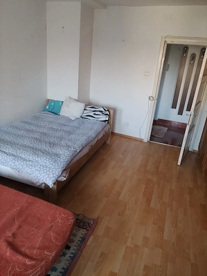 De inchiriat apartament 1 camera Alfa blocul 82 - imagine 2