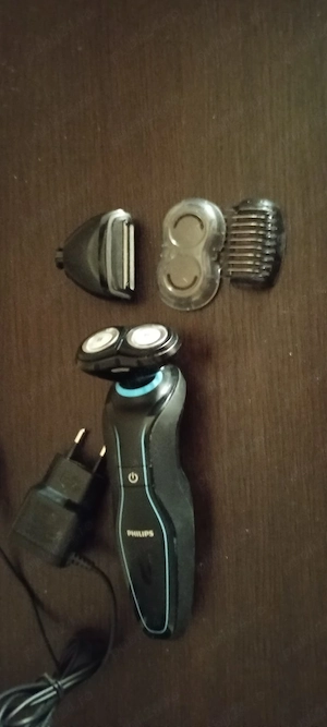 Aparat barbierit si trimmer Philips 2 capete