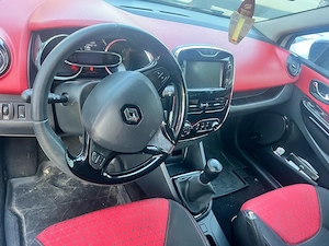 Renault Clio 2014 ( 1.5 dci ) 