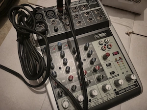 Mixer audio behringer