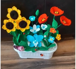 Vand decoratiuni florale crosetate