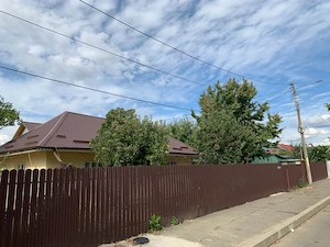 Vând casă în Huşi,str.Libertății nr7  - imagine 2