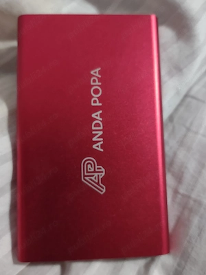 50 Lei. Nou. Baterie externă pentru telefon smart. Cablu micro usb. 4000 mlh. Valabil in Iași.