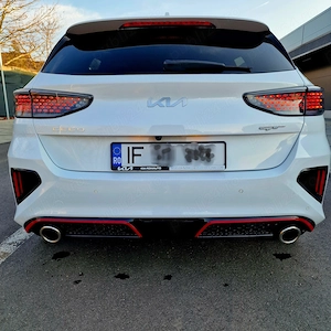 Se vinde Kia Ceed GT, an fabricație 2022, echipată cu motorul 1.6 T-GDI de 204 CP - imagine 2