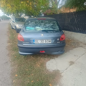 Peugeot 206,2006,1,4 benzina,132000 km, - imagine 2
