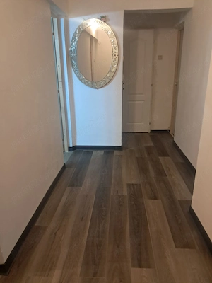 se vinde apartament cu 3 camere central zona Crișan 2 la parter - imagine 4