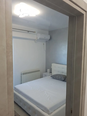 Proprietar închiriez apartament cu 2 camere decomandate  situat în Mamaia vis-a-vis de Hotel Rex si. - imagine 2