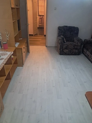 se vinde apartament cu 3 camere central zona Crișan 2 la parter - imagine 2