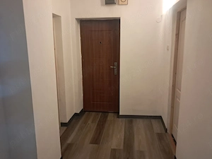 se vinde apartament cu 3 camere central zona Crișan 2 la parter - imagine 5