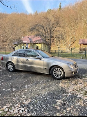 Vand Mercedes Benz 2.2 - imagine 5