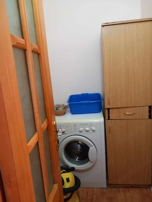 inchiriez ap.2camere, zona centrala   în blocul cu Impozite și Taxe Locale - imagine 7