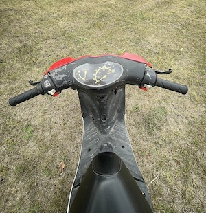 Scuter peugeot cu set de 100 cc