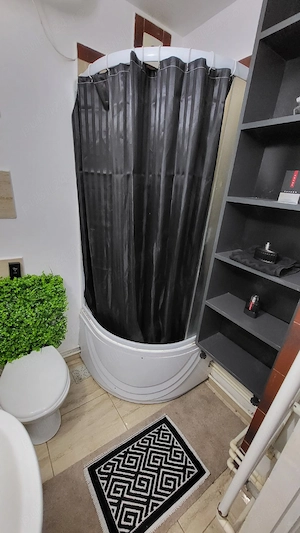 Vand apartament 2 camere - imagine 4