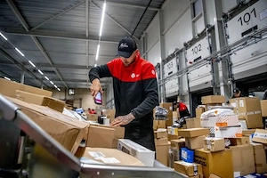 Manipulant marfă, depozit DPD Sibiu, program de noapte