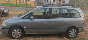 Vînd opel zafira a 2.0 dti 7 locuri
