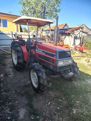 vând tractor cu utilaje  - imagine 3