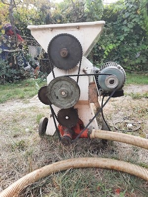 Separator  struguri 