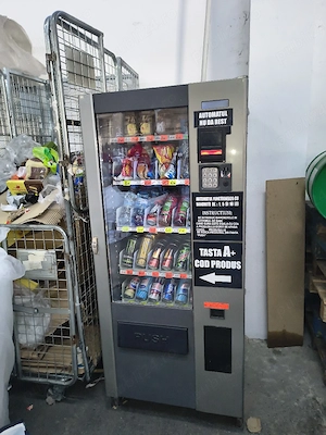 Automat - tonomat tip vending 
