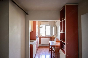 Ap 3 camere decomandat de închiriat  - imagine 2