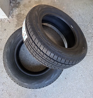 Vand 2Cauciucuri NOI de iarna Hankook