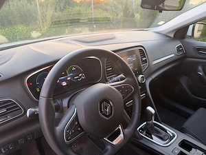  Se vinde Renault Mégane E-Tech Plug-in Hybrid, an fabricație 2022 - imagine 2
