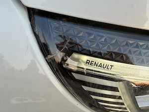  Se vinde Renault Mégane E-Tech Plug-in Hybrid, an fabricație 2022 - imagine 5