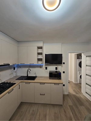 Vând apartament 2 camere decomandat Ștrand 