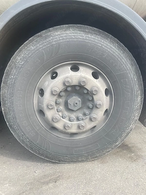 Anvelopa 315/80/R 22,5 - imagine 4