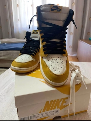 Adidasi Nike Jordan 1 High