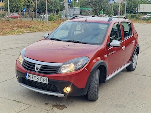 Dacia Sandero Stepway An 2011 Motor 1.5-dci diesel 90 CP  - imagine 2