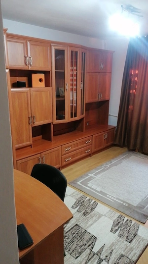 Închiriez apartament cu o cameră