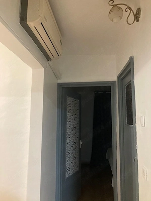 Apartament Etaj 2 cu 2 camere decomandat Strasa Silistra cu boxa,centrala si aer conditionat - imagine 6