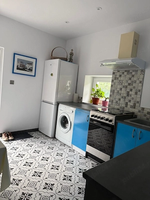 camera de închiriat, recent renovat - imagine 4