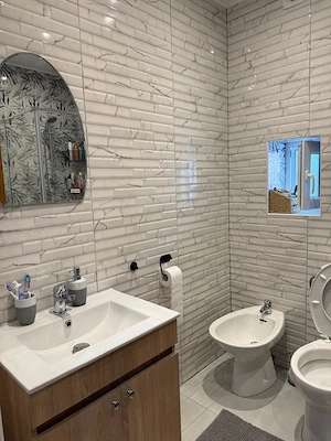 camera de închiriat, recent renovat - imagine 7