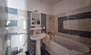 Proprietar vând ap. 2 camere decomandat cu balcon | Etaj 1, Florilor - imagine 6
