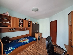 Proprietar vând ap. 2 camere decomandat cu balcon | Etaj 1, Florilor - imagine 3